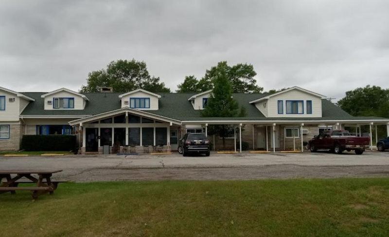 Camp Inn Lodge Au Sable Dış mekan fotoğraf